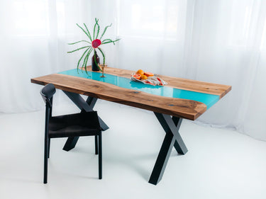 Ein Tisch aus Walnussholz - Aqua 2