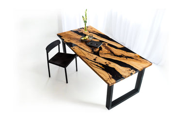 Epoxidharz-Tisch aus Olivenholz mit schwarzem und transparentem Harz