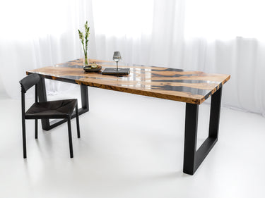 Epoxidharz-Tisch aus Olivenholz mit schwarzem und transparentem Harz 5