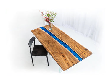 Epoxidharz Tisch aus Nussbaum mit Metallic Blau Harz 1